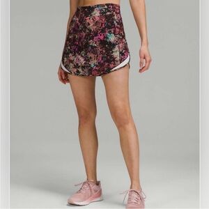 Lululemon Hotty Hot HR skirt long size 8